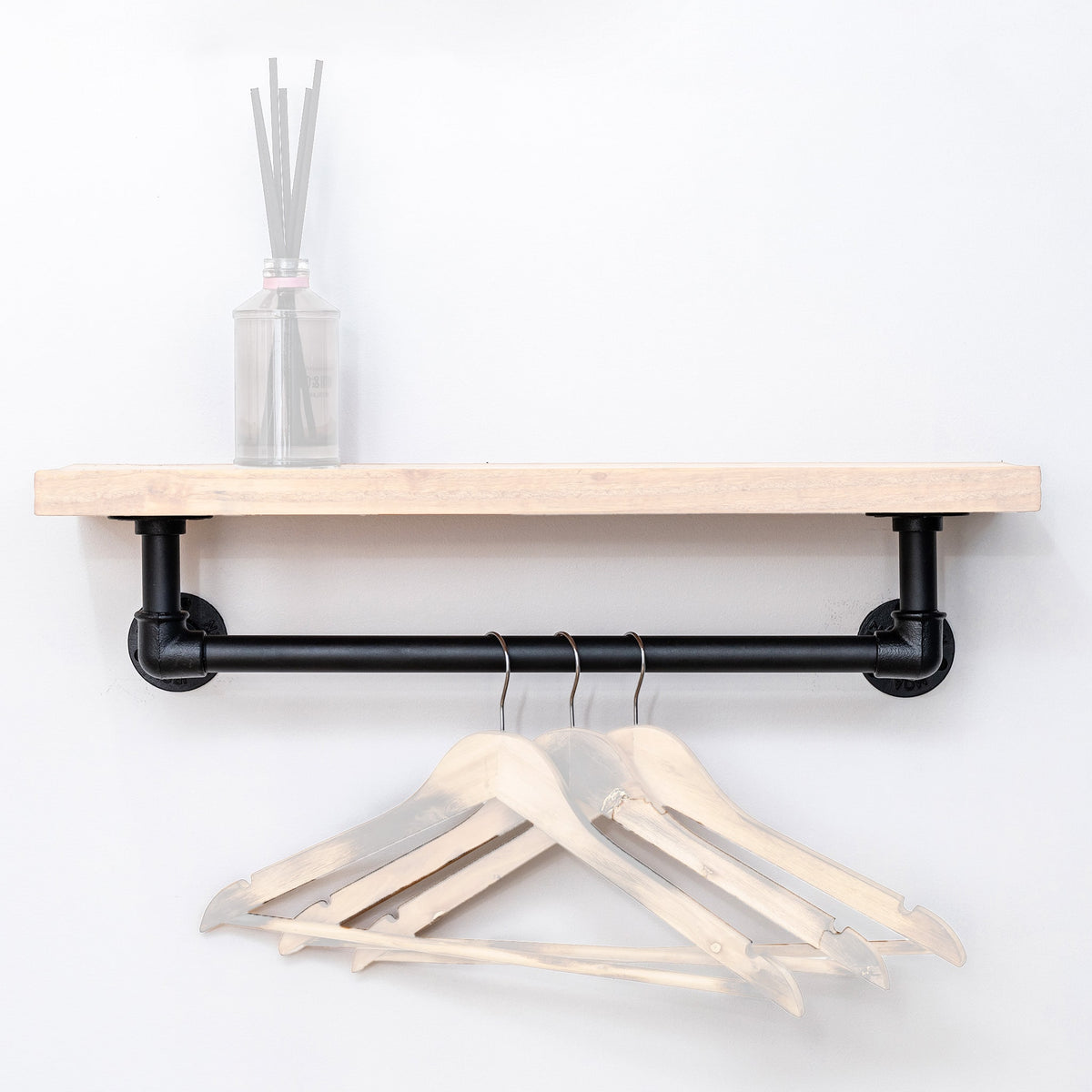 Towel Rail With Shelf